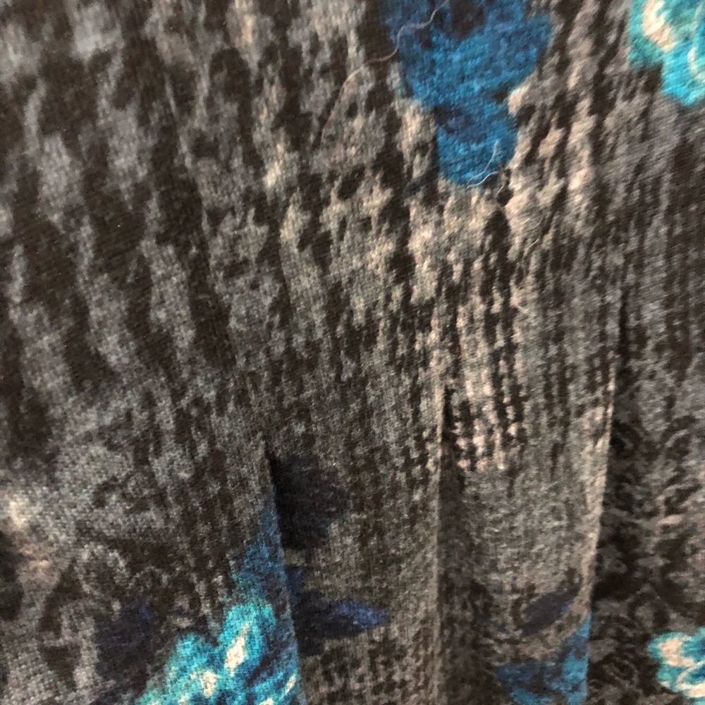 Dress - Picture 2 of 5